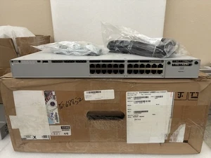 Conmutador de concierto UPOE de 24 puertos escala superior Cisco C9300-24UB-A C9300 PWR-C1-1100WAC-P - Imagen 1 de 3