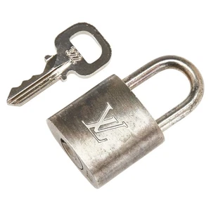 LOUIS VUITTON Set Lucchetto e Chiavi Donna 【Usato】 - Foto 1 di 5