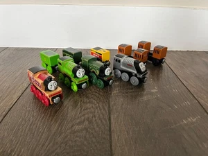 Thomas & seine Freunde Magnetische Züge aus Holz 9 Stück Emily Rosie Henry Spencer Annie - Bild 1 von 8