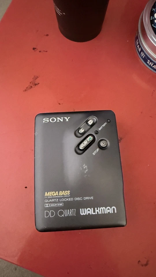 Sony WM-DD33 Walkman  - Image 1 of 4