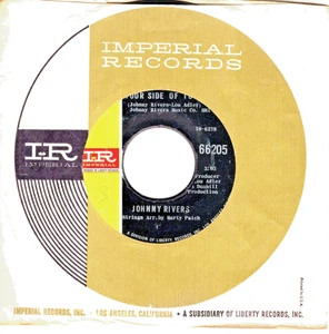 Johnny Rivers:    Poor Side Of Town / A Man Can Cry .. 45 RPM 8845 - Picture 1 of 3