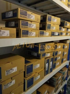 1 Stück NEU Mitsubishi Servoantrieb MR-J2S-40A-PQ108T022 - Bild 1 von 1