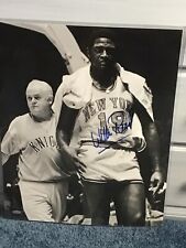 Signé Hall of Fame WILLIS REED 16x20 *CLASSIQUE * photo NEW YORK KNICKS Steiner COA
