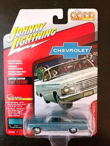 Johnny Lightning 1962 Chevy Bel Air modello auto classico oro pressofuso blu 1:64 - Foto 1 di 9