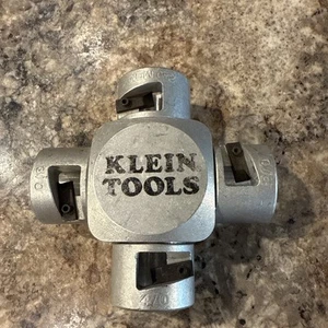 Klein Tools 21051 Large Cable Stripper (2/0-250 MCM) - Picture 1 of 8