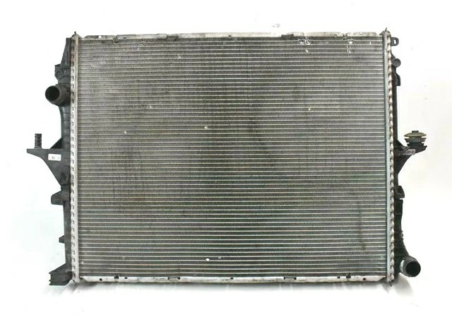 VW AUDI TOUAREG Q7 V8 2007 motor delantero refrigerante radiador OEM Foto 1 de 4