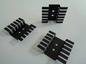 Aavid Thermalloy TO-220 Heatsink Dual 10W 507222B00000 - 4 PCS NEW - Picture 1 of 1