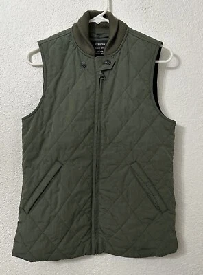 Chaleco aislante Filson Bell Island clásico verde forestal para mujer talla pequeña” Foto 1 de 4