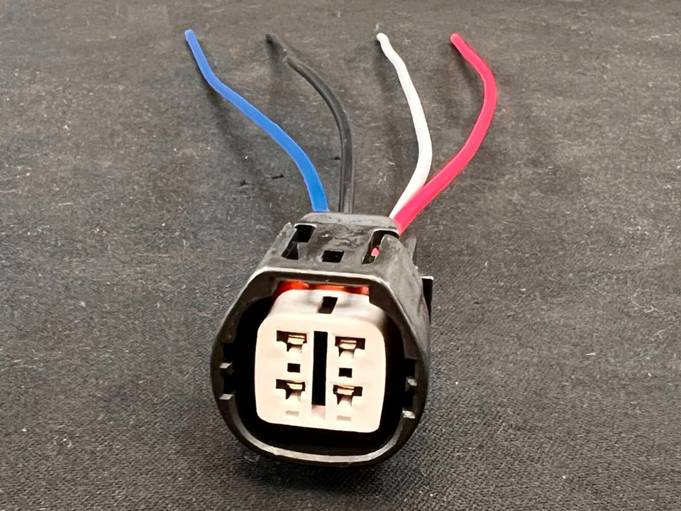 ALTERNATOR PIGTAIL HARNESS PLUG CONNECTOR FOR, 2007-2014 LEXUS ES350 V6, 3.5L - Image 1 of 4