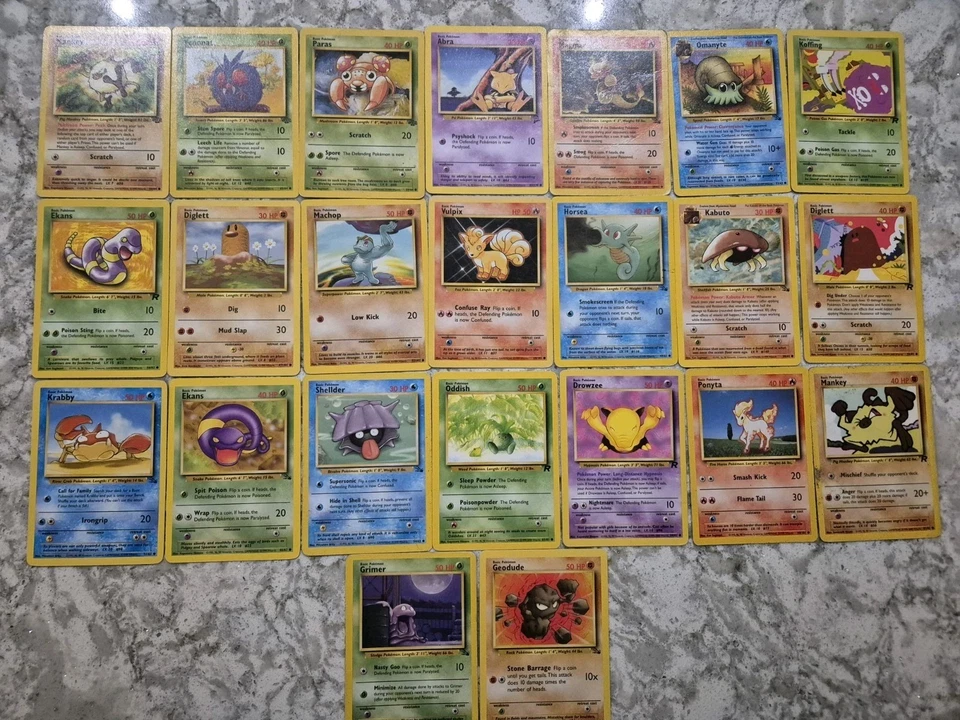 23x WOTC Vintage Pokemon Bundle | Pokémon TCG Base Rocket Fossil Jungle Base 2 - Image 1 of 1