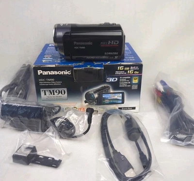 Panasonic HDC-TM90 Full HD Camcorder 16GB 40x optical zoom 3 in. Touchscreen - Image 1 of 4