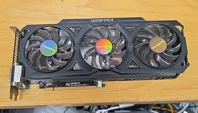 Gigabyte AMD Radeon R9 270X (GV-R927XOC-2GD) 2GB / 2GB (max) GDDR5 SDRAM PCI... - Image 1 of 3