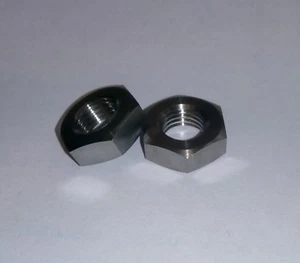 2x Titan M10x1,25 mm Halbmutter Marmelade Schott leichter Ständer - Bild 1 von 1