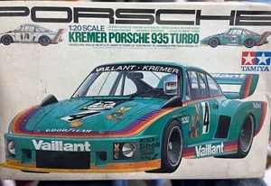 TAMIYA #2008 PORCHI 935 TURBO KREMER 1/20 KIT NIOBIO si - Foto 1 di 4