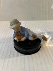 Statuina porcellana vintage Holly Hobbie bambino in tuta con cane - Foto 1 di 9