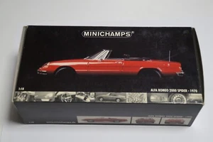 Alfa Romeo Spider 2000 - 1970 - MINICHAMPS 1:18 - (NUOVO) in scatola chiusa - Foto 1 di 17