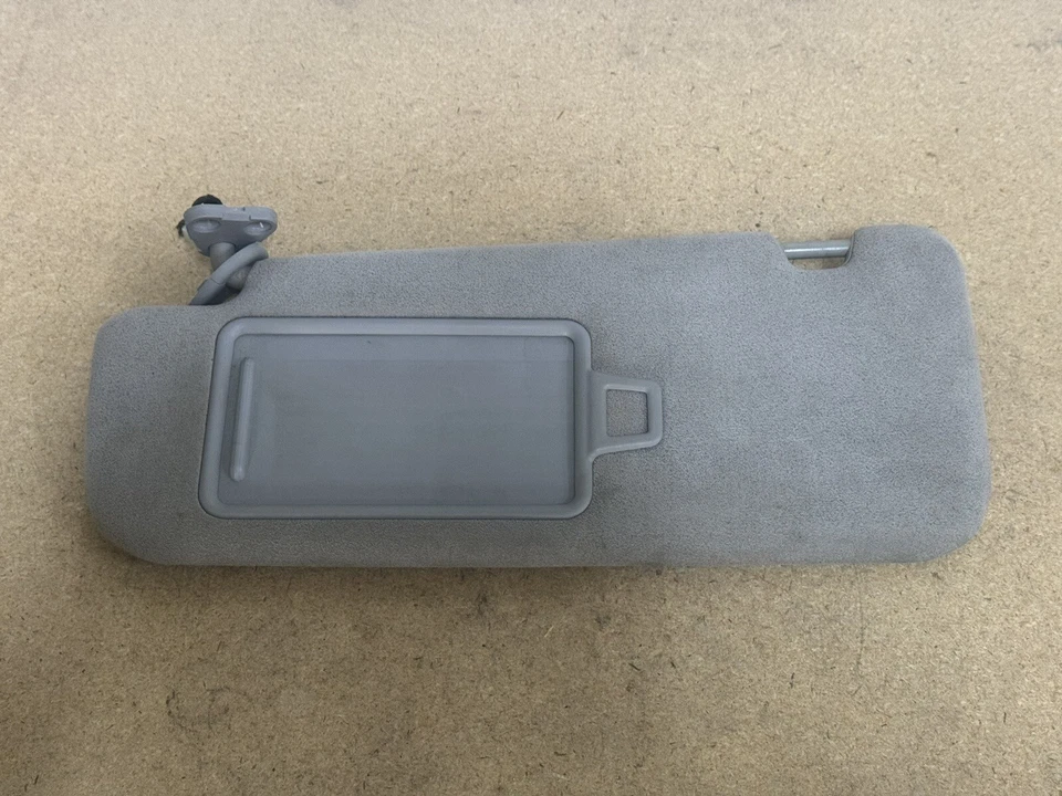 Parasol delantero izquierdo lado del conductor OEM 2015-2017 Kia K900 OEM Foto 1 de 4