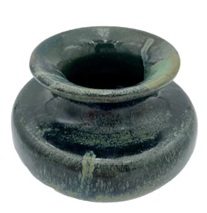 Studio Art Pottery, Short 'Ink Well' Vase/Planter, Deep Green w/textured glaze - Picture 1 of 10