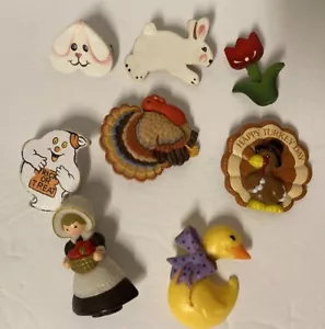 7 Vintage Feiertage Halloween Erntedank Ostern Brosche Anstecknadeln Punze + - Bild 1 von 3