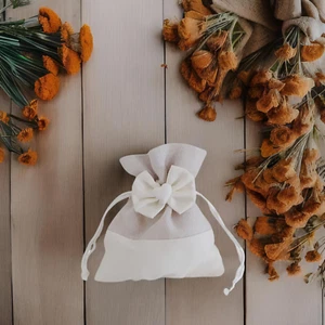 Bonboniere Baumwolltaschen 10x12 mit Zuckermandeln, Gefälligkeiten Hochzeiten - Bild 1 von 9