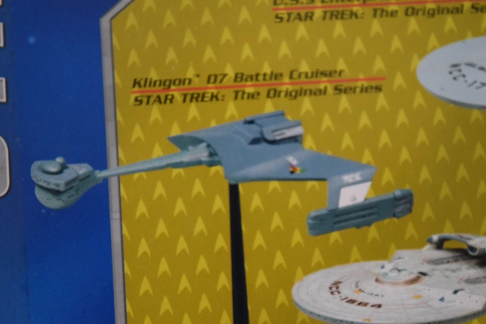 AMT Star Trek Klingon Battle Cruiser Original Series Predecorated  Kit - Image 1 of 3