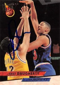 Brad Daugherty autographed Basketball Card (Cavaliers) 1993 Fleer Ultra #36 - Picture 1 of 1