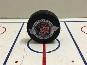 NCAA 1997 Frozen Four Hockey Championship Puck Bradley Center Milwaukee - Bild 1 von 2