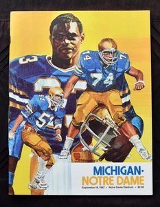 Notre Dame Fighting Irish Football Programm 1982. Michigan Wolverines. NCAA. - Bild 1 von 6