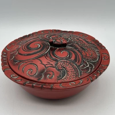 Vintage Black & Red Japanese Lidded Bowl Takaoka Lacquerware, Damaged - Image 1 of 4