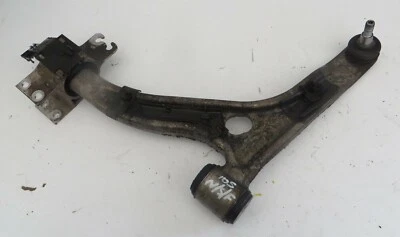 Mercedes-Benz A200d W176 2016 brazo de control de suspensión inferior delantero izquierdo Foto 1 de 4