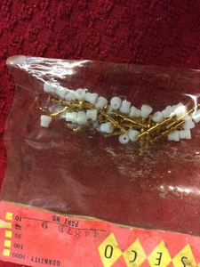 USECO 4487B-9 LOC FIT INSULATED TERMINALS 25PCS - Picture 1 of 2