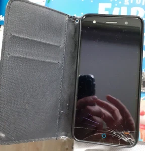 2 Handys - ZTE Blade V7 lite u. ein Nokia 5 - Bild 1 von 6