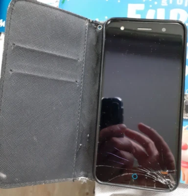 2 Handys - ZTE Blade V7 lite u. ein Nokia 5 - Bild 1 von 4