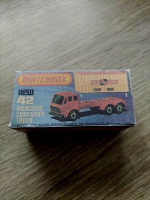 Matchbox Superfast - Camión Contenedor Mercedes Nº42 - Réplica/Caja de Copia solamente Foto 1 de 3