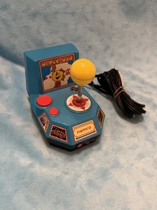 MS. PAC-MAN 5-in-1 TV Plug N Play 2004 Jakks Pacific NAMCO Arcade Tested WORKING - Picture 1 of 12
