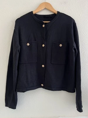 Cárdigan Estilo RD Tejido Negro Botón Dorado Suave Talla Mediana Dinero Antiguo Lagenlook Foto 1 de 4
