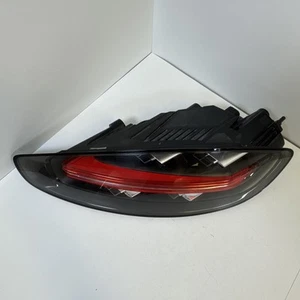 19-23 PORSCHE CAYMAN 718 RIGHT SIDE TAIL LIGHT 982945096N OEM - Foto 1 di 16