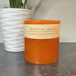 Neu Pier 1 Imports Harvest Spice Duft strukturierte Kolonnade 4 x 4" Stumpenkerze - Bild 1 von 3