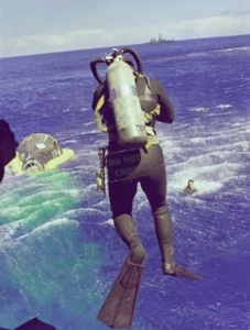 US Navy USN Diver Leaps From Helicopter Gemini 5 Program 8X12 PHOTOGRAPH - Picture 1 of 1