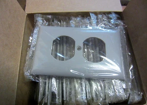 SLATER S-93101 STA-KLEEN grau 1 GANG WANDPLATTEN DUPLEX STECKDOSE ABDECKUNGEN BOX MIT 25 - Bild 1 von 4