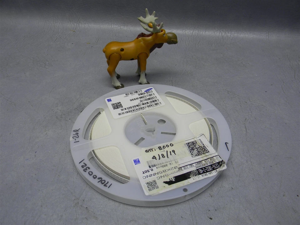 Samsung Electro-Mechanics CL05B102KB5NNNC Ceramic Capacitors Reel of 8000 - Image 1 of 4