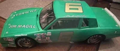 Escala 1:24 Mark Martin #6 Jim Magill 1983 Monte Carlo Elite (418 de 2.500) Foto 1 de 4