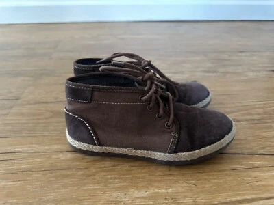 UGG чукка ботинки молодежи мальчиков 1 коричневый замши кожи шнурует вверх  - Изображение 1 из 4