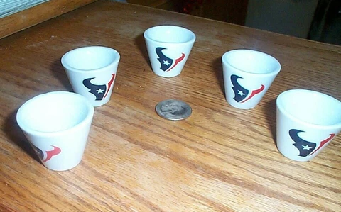 5 NFL FOOTBALL MINI PORCELAIN SHOT GLASS/CUP Houston Texans Cover