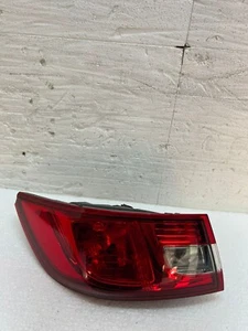 STOP SCHEINWERFER RÜCKLEUCHTE LINKS RENAULT CLIO KOMBI 2017 GESPLITTERT - Bild 1 von 5