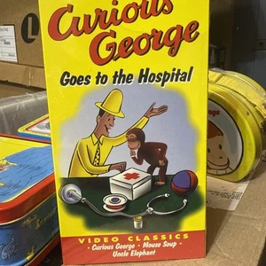 Curious George Monkey Goes to the Hospital~Childrens VHS Video Tape NEW Sealed - Imagen 1 de 10