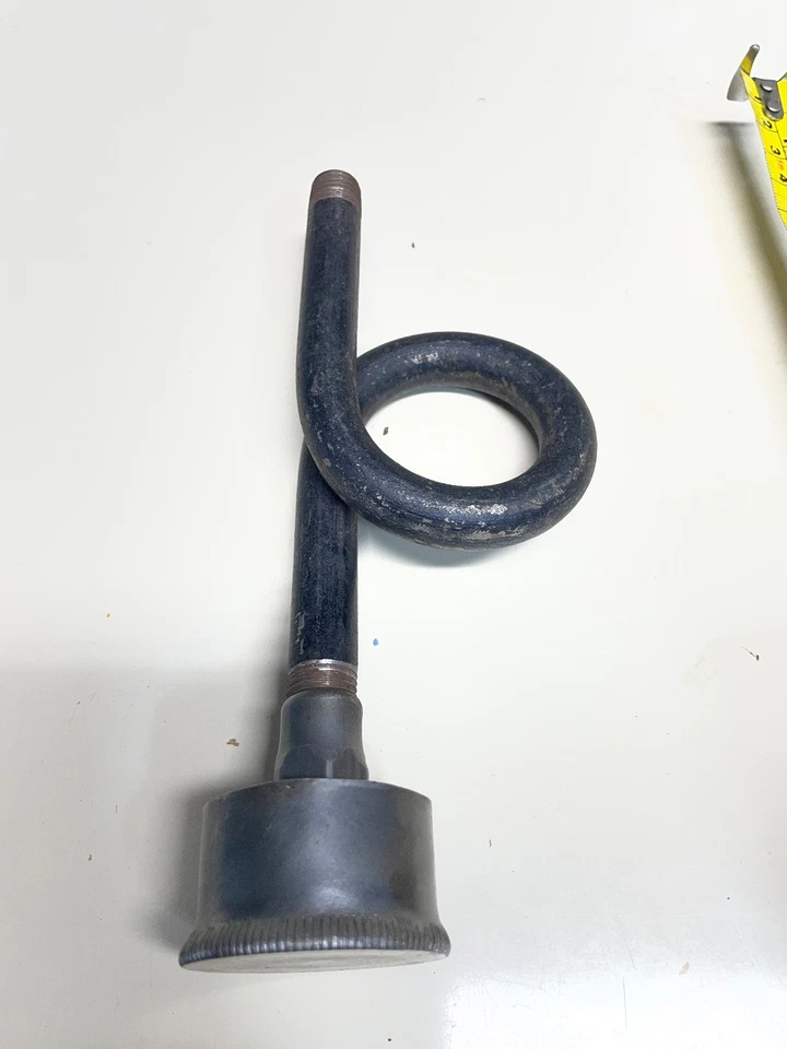 Taza de grasa vintage con tubería aceite golpe y fallo gas vapor tractor motores combustible motor Foto 1 de 4