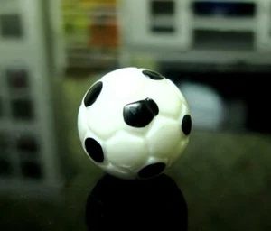 Casa de Muñecas Miniatura Fútbol Fútbol Juguete para Niños Deportes Pelota Juego Accesorio - Imagen 1 de 10