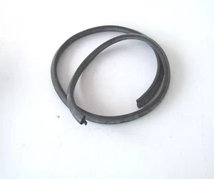 Motorhaube Auflage Gummi Opel Commodore A Rekord C Coupé GS GSE Coupé - Picture 1 of 1