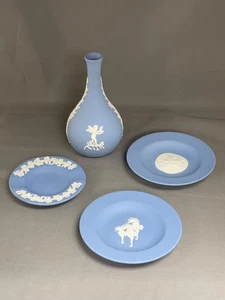 Vintage Menge 4 Wedgwood blauer Jaspis Ware Vase Seepferdchen, Sanddollar & Aschenbecher - Bild 1 von 20